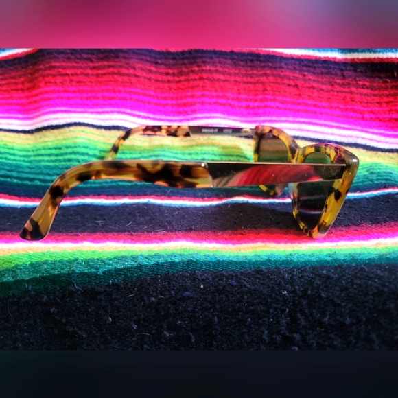 Quay Prove It Tortoise Sunglasses - Picture 4 of 4